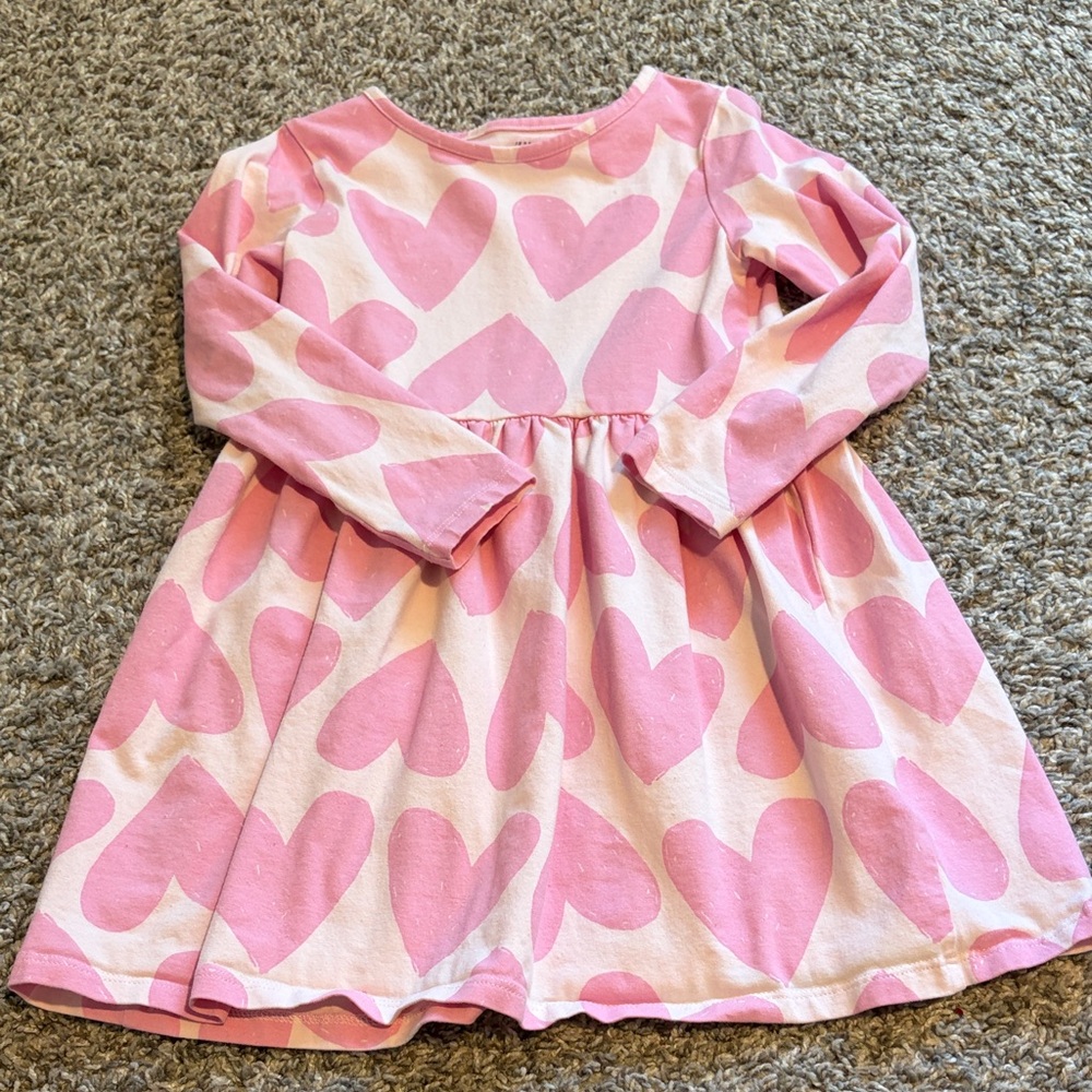 Toddler girl 5/6T long sleeve heart print dress shades of pink